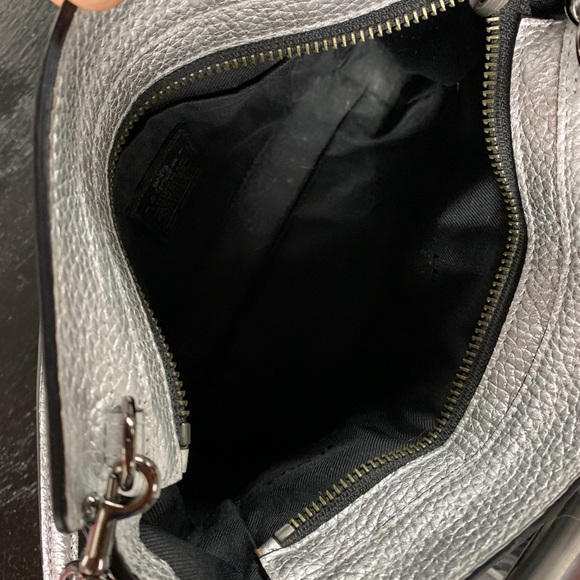Coach Swagger Wristlet Silver Leather Crossbody - Picture 9 of 12